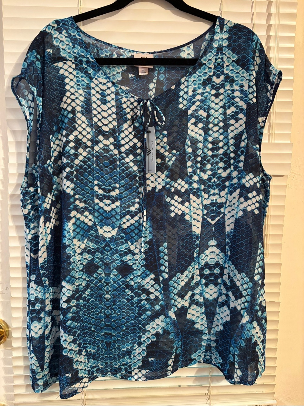 Worthington Womens Pleated Base Round Neck Sleeveless Blouse Size 2X pit-pit 26”